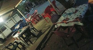 La Cena De Merce outside
