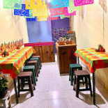 Todos A Comer Fonda Mexicana Dentro