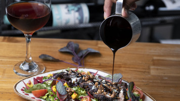 Graffiti Restro Cafe Wine Boisson