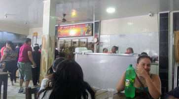 Pollo Árabe La 28 À l'intérieur