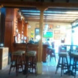 El Irish Pub inside