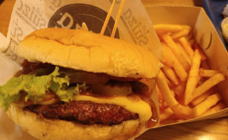 La Suiza Parrilla Comida