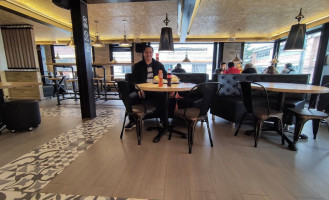 La Suiza Parrilla Dentro