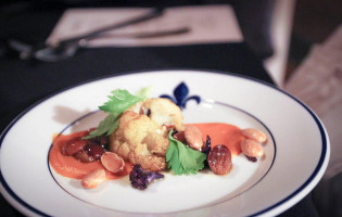 Molino Rojo Nourriture