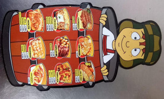 Lucho"s Burger Fast Food logo