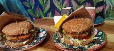 Flor De Loto Vegetariano food