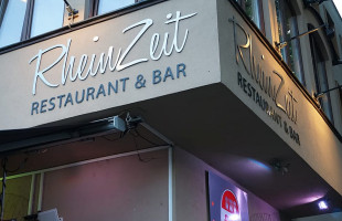 Quick Pizza Cali outside