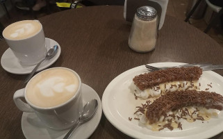 Koffi Jaus Nourriture