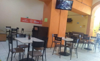 Cheese Pizza Encarnación De Diaz Dentro