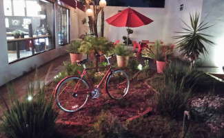 Güero's Pizza Extérieur