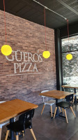 Güero's Pizza À l'intérieur