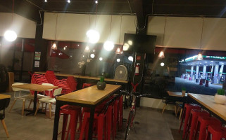 Güero's Pizza Extérieur