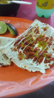 Huaraches Al Pastor food
