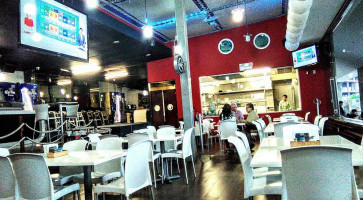 Ryu Japonés Lóng Ryu Dentro