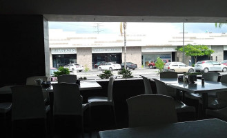 Ryu Japonés Lóng Ryu Dentro