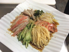 Ryu Japonés Lóng Ryu Comida