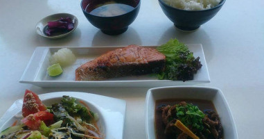 Ryu Japonés Lóng Ryu Comida