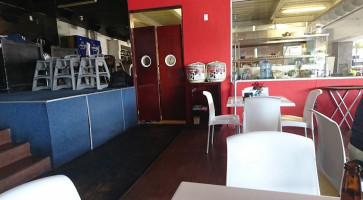 Ryu Japonés Lóng Ryu Dentro