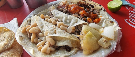 Los Catrines food