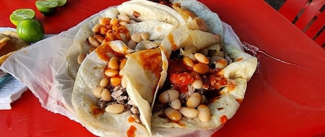 Los Catrines food