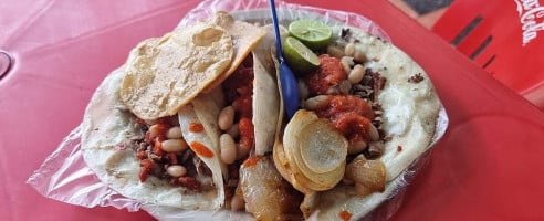 Los Catrines food