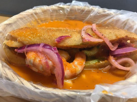 Tortas Ahogadas La Picosita food