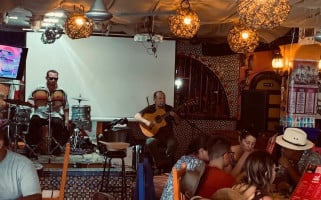 De Humo À l'intérieur