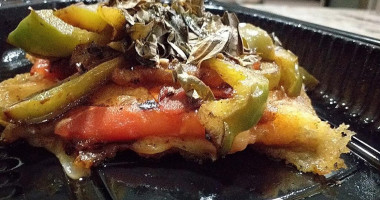 Almacén Victoria food