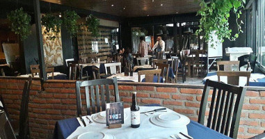 Almacén Victoria inside