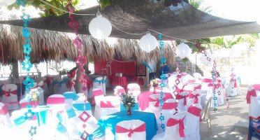 Parador Medio Oriente outside