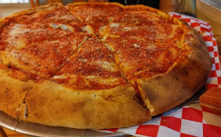 Gabrielos Pizzeria food