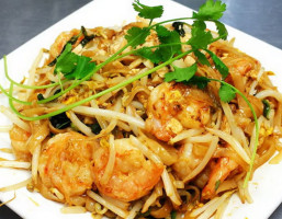 Yoru Handroll And Sushi Comida