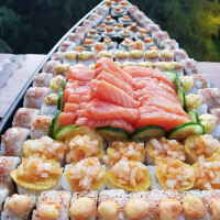 Nami Sushi Matriz food