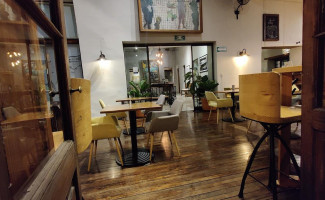 Costal Cultura Cafetera À l'intérieur