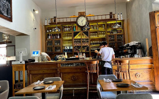 Costal Cultura Cafetera À l'intérieur