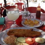 Mantarraya Beach Club Hammocks Comida