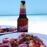 Mantarraya Beach Club Hammocks Comida