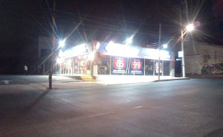 Domino's Pizza Extérieur