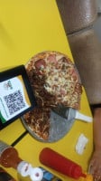 Pizza Báez food