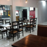 Oliver Dogos À l'intérieur