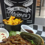 Oliver Dogos Nourriture