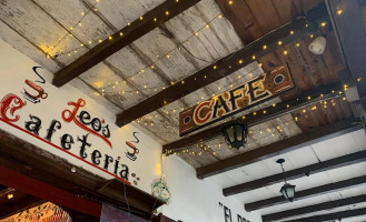 Cafeteria Loncheria Leo's Exterior