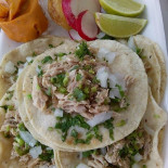 Los Chilaquiles Desayunos, Tacos Y Más. Cibo