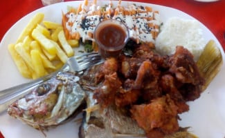 Mariscos La Red food