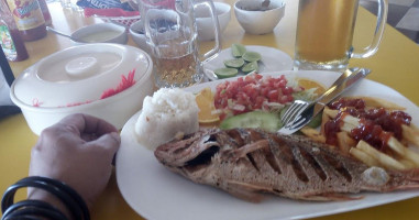 Mariscos La Red food