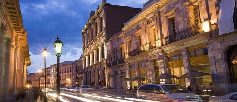 Pollos Al Tamarindo outside
