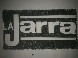 La Jarra Logo