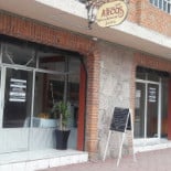 Mesón Los Arcos Outside