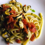 Tacos Al Vapor Los Duque's food