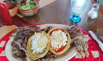 Don Luis Carnes Al Carbón food